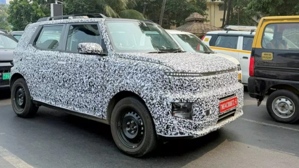 Possible sighting of the Hyundai Ioniq 1 in India - source: TeamBHP/Instagram