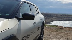 Kia EV4 hatchback GT-line side profile