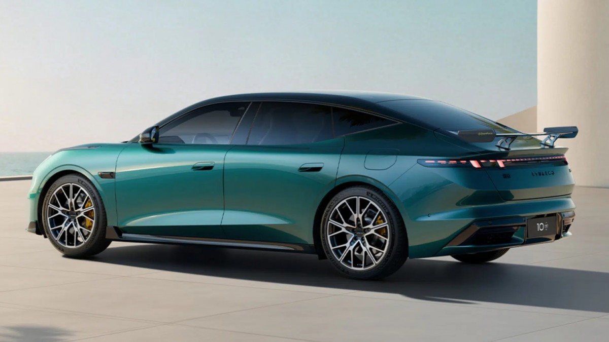 The new Lynk & Co 10+