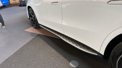 Mercedes GLC 400 side