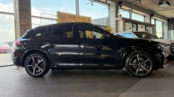 Mercedes GLC 400 side