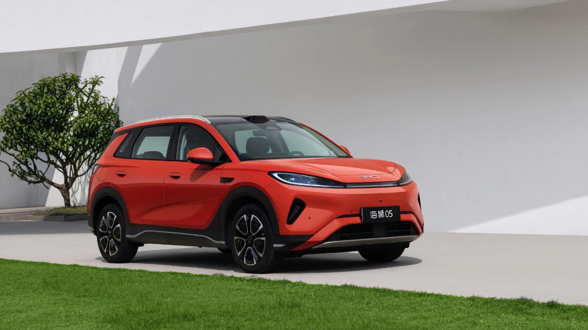BYD launches the 2026 Sealion 05 with five-minute charging and 2,100 km range