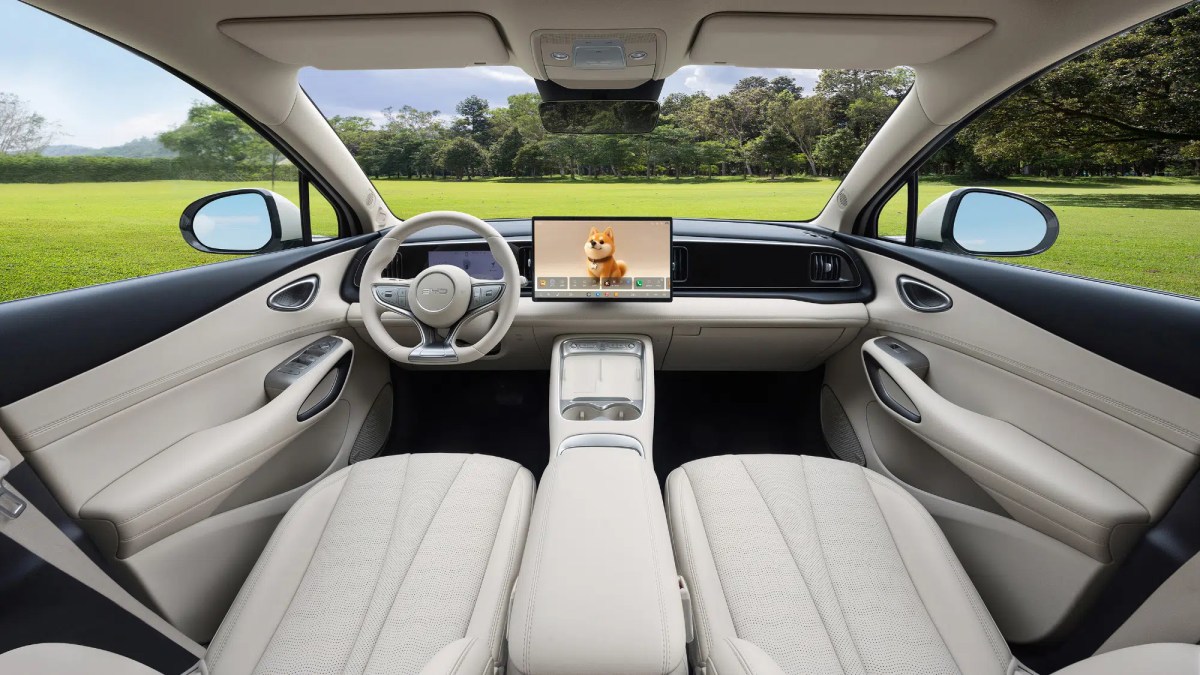 BYD launches the 2026 Sealion 05 with five-minute charging and 2,100 km range