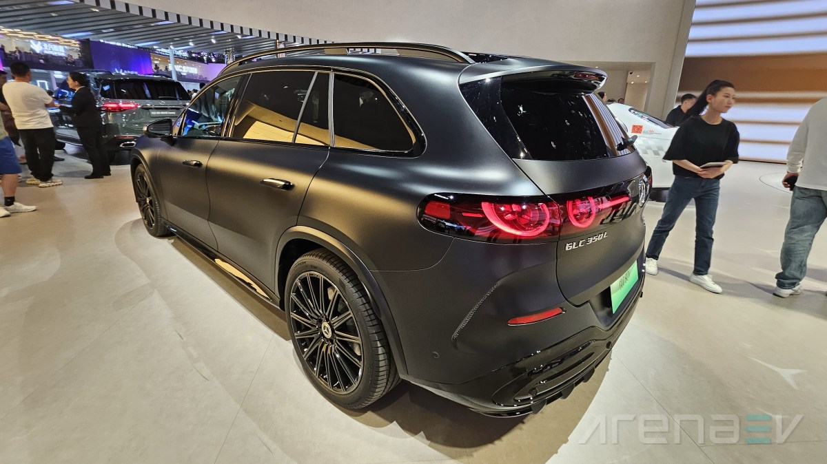 China-only Mercedes-Benz GLC LWB borrows tech from S-Class
