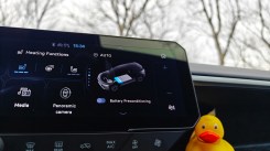 Right side menus are always there