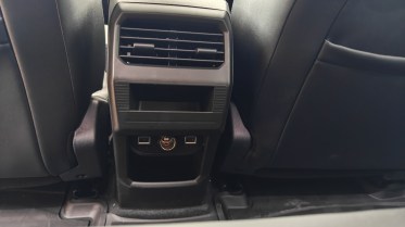 Jeep Compass e rear seats features