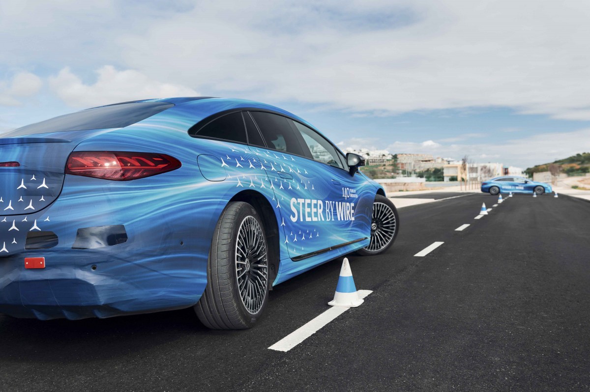 The refreshed EQS is the first Mercedes to get the new technology - source: Mercedes