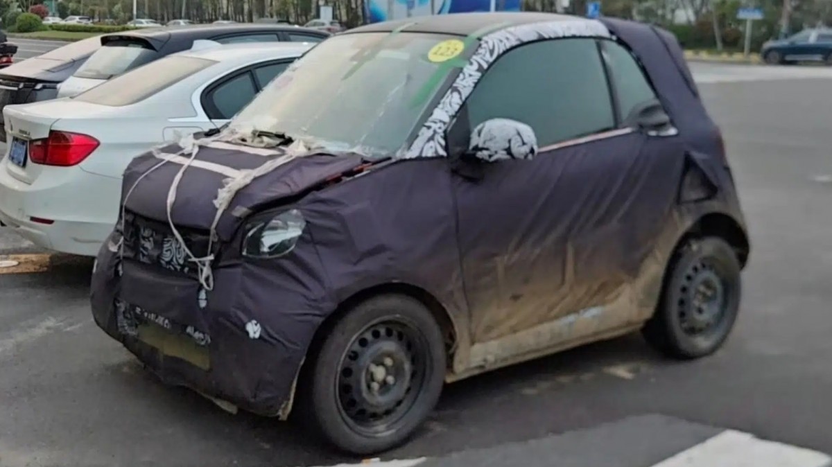 New Smart spotted in China - source: Car Talk/Weibo