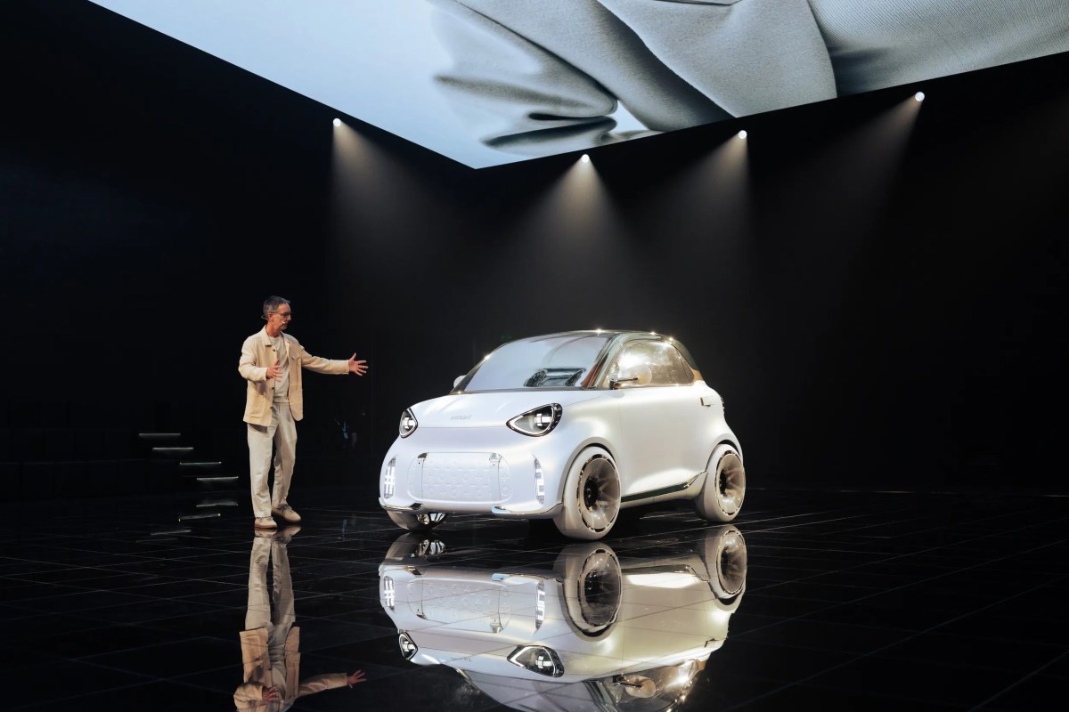 Smart returns to its roots with the grown-up Concept #2