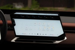 BMW iX3 display controls