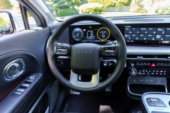 Hyundai Ioniq 9 Performance steering wheel