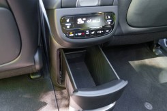 Hyundai Ioniq 9 Performance rear amenities