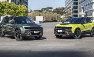 Jeep refreshes the Avenger with a glowing grille and better tech