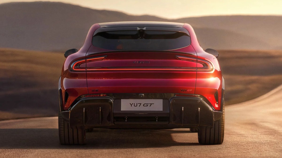 New 990-HP Xiaomi YU7 GT hits the streets ahead of the official debut