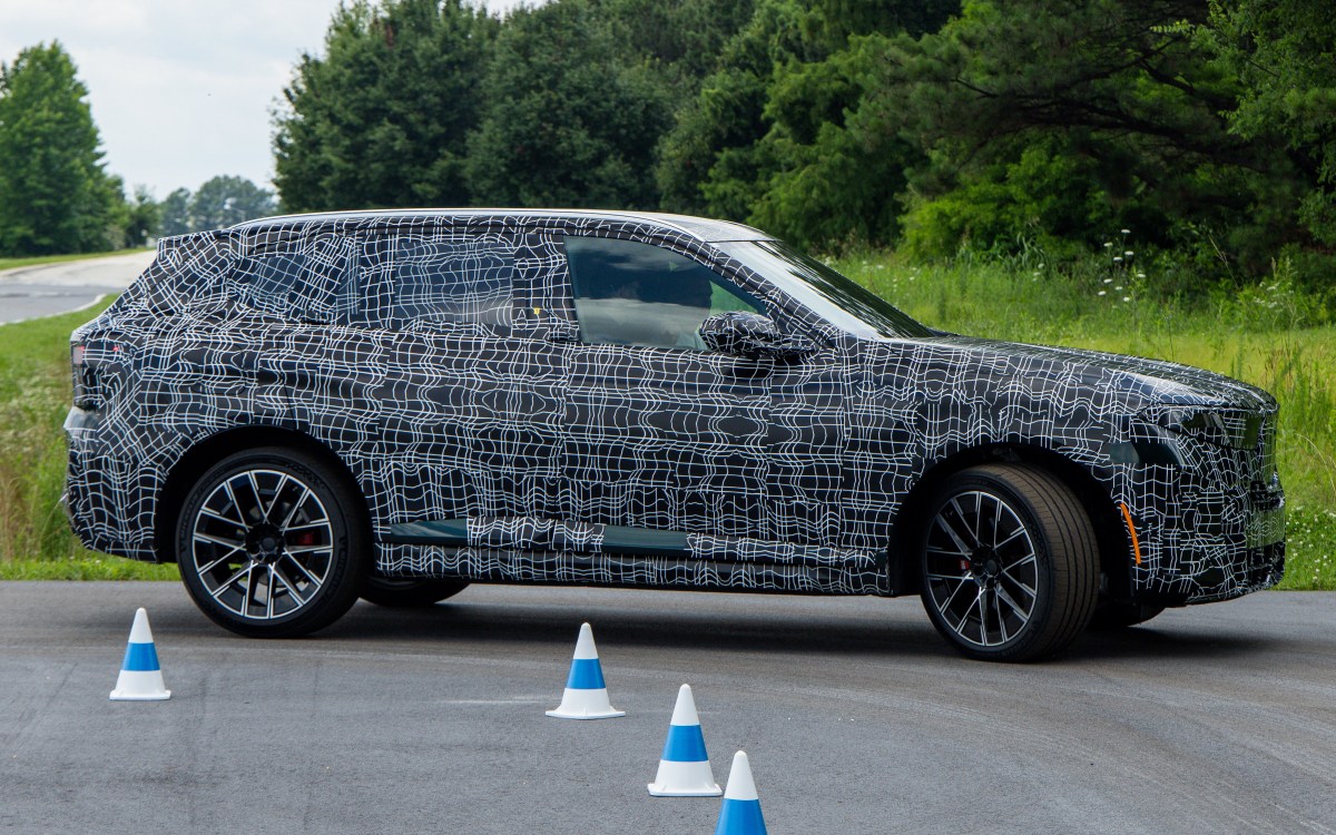 BMW iX5 has a lot of power and a huge battery, final testing commences