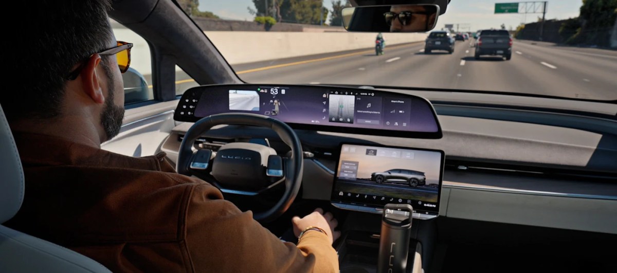 Lucid Gravity gets hands-free highway driving, adaptive beam headlights through new update