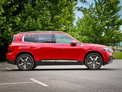 Mercedes GLB side profile