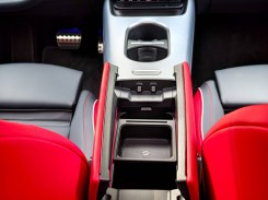 Mercedes GLB center console