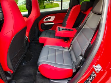 Mercedes GLB rear seat amenities