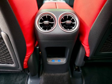 Mercedes GLB rear seat amenities