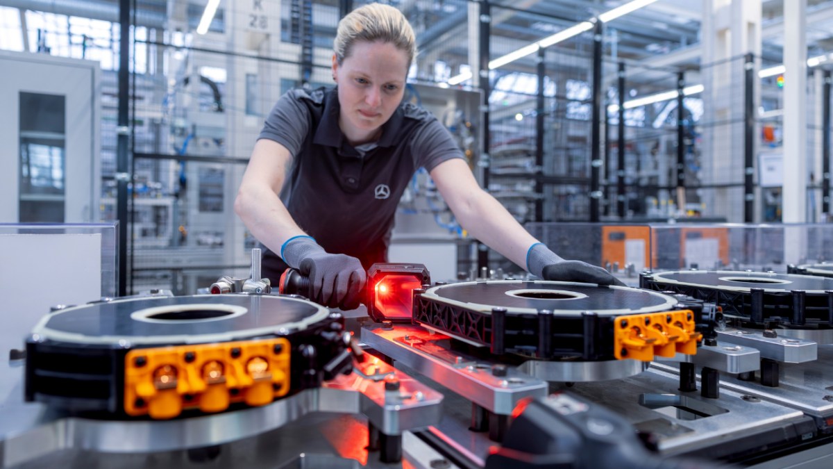 Mercedes-Benz rewrites rules with axial flux motors
