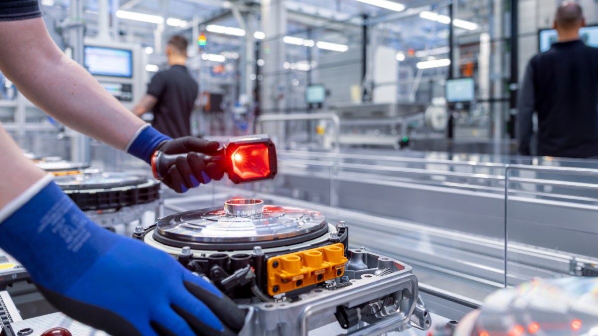 Mercedes-Benz rewrites rules with axial flux motors