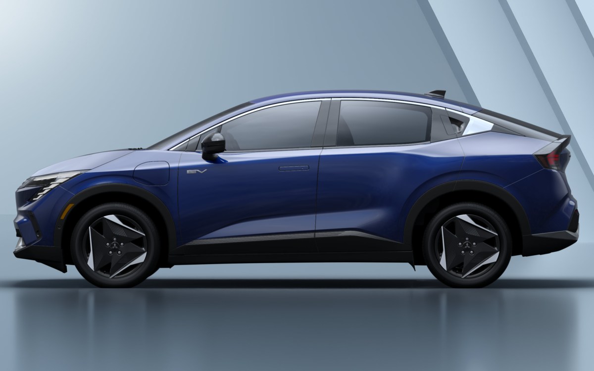 Mitsubishi shows the Eclipse Sportback, which looks very familiar