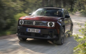 Renault adds a folding fabric roof to the 4 E-Tech electric crossover