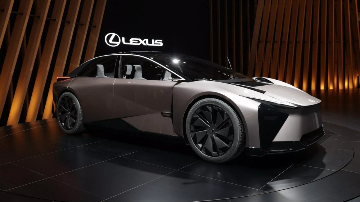 Toyota shelves the futuristic Lexus sedan