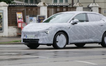 XPeng Mona L03 spotted testing on German roads