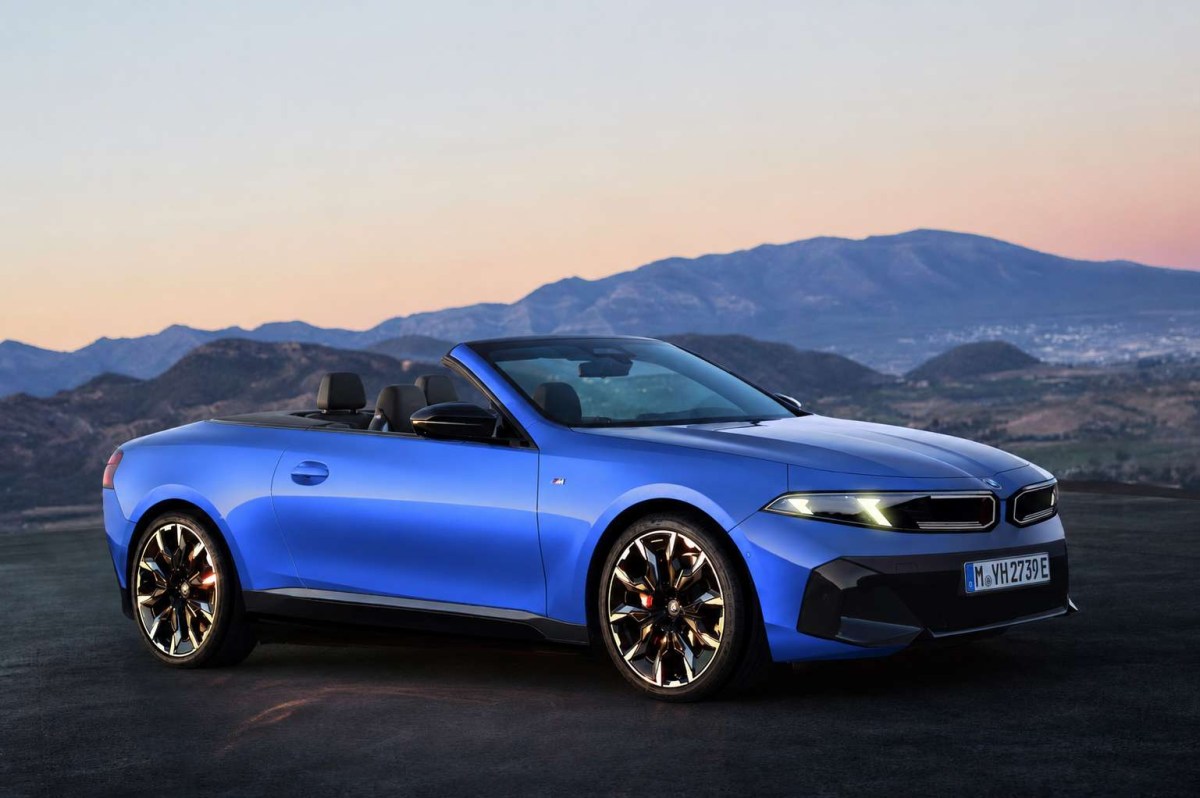 BMW i4 convertible is definitely coming, spied in testing
