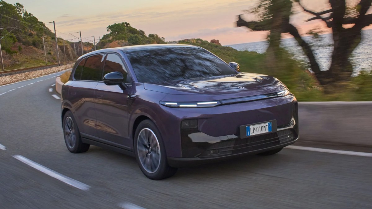 Leapmotor enters North America with B10 launch in Mexico