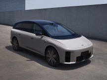 Li i9 images