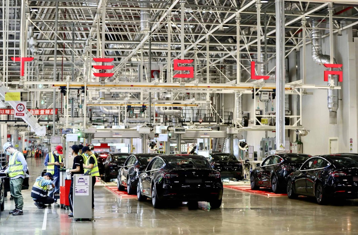 Musk denies Tesla might sacrifice its best car factory to reach the stars