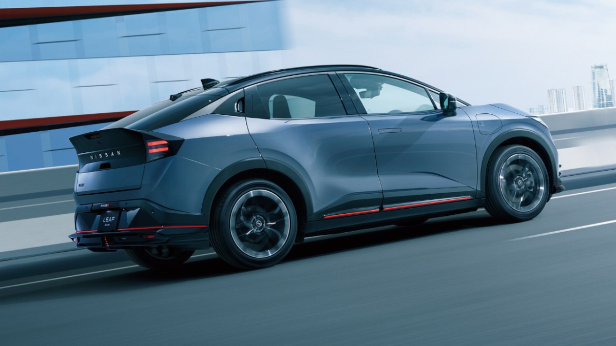 Nissan's third-gen LEAF gets the NISMO treatment