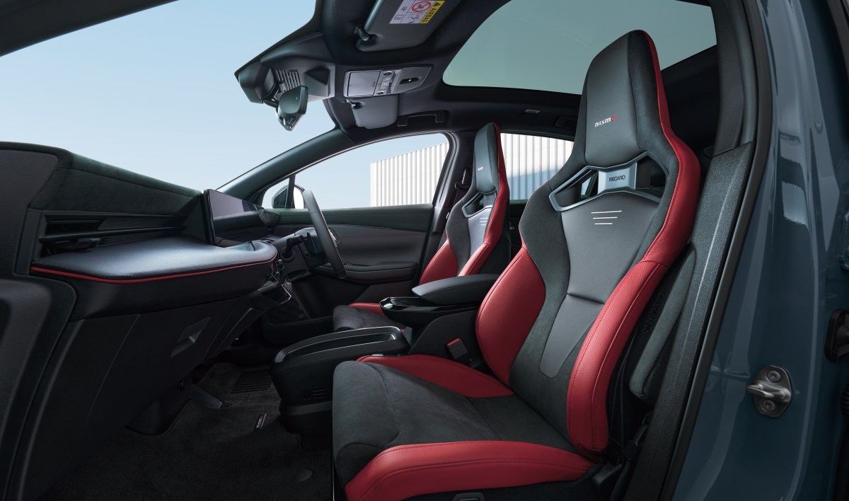 Nissan's third-gen LEAF gets the NISMO treatment