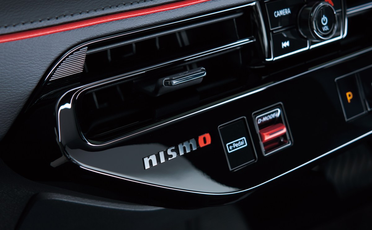 Nissan's third-gen LEAF gets the NISMO treatment