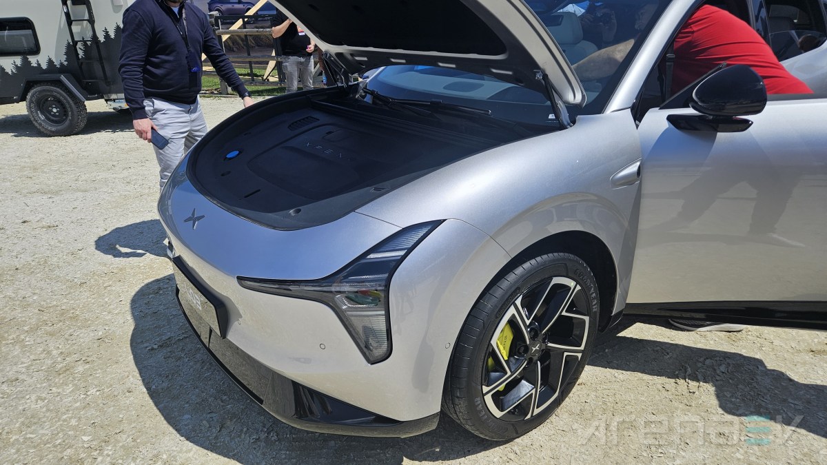 XPeng L03 PowerX has no frunk at all
