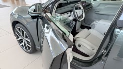 Side accents Volvo EX60