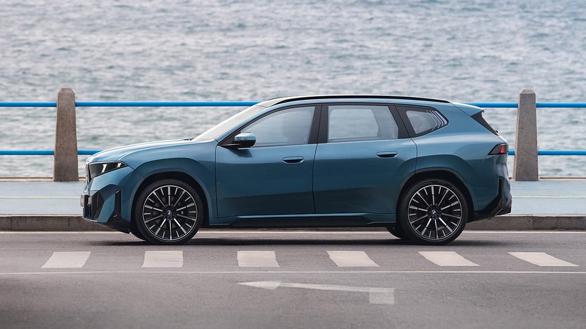 BMW reveals long-wheelbase i3 and iX3 at Chengdu Auto Show