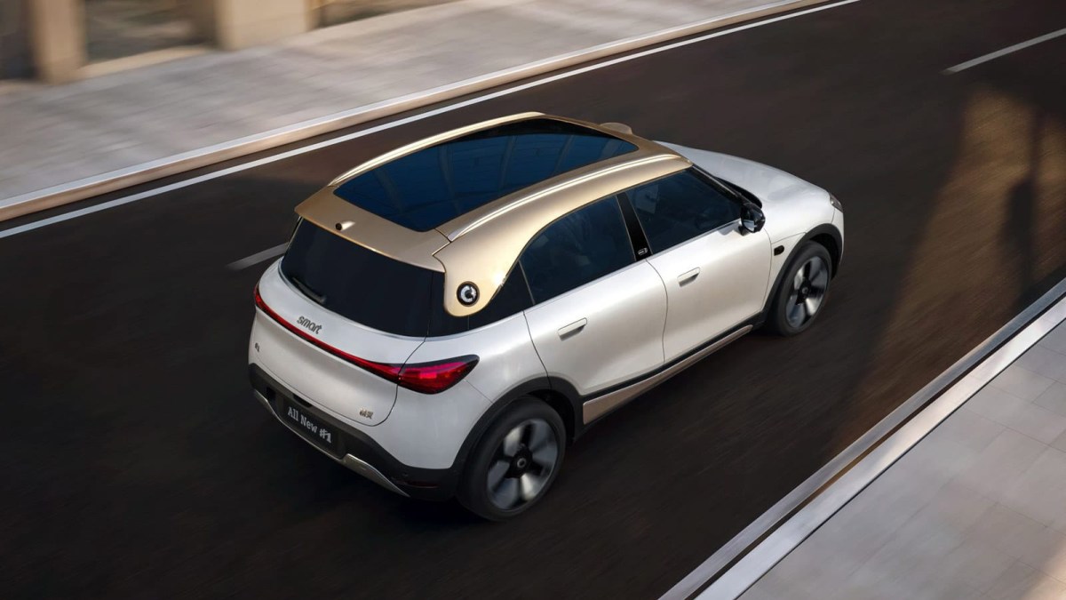 Refreshed Smart #1 rides on 800V and charges in 12 minutes