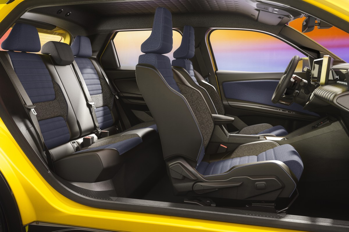Renault is silently perfecting the electric hot hatch formula