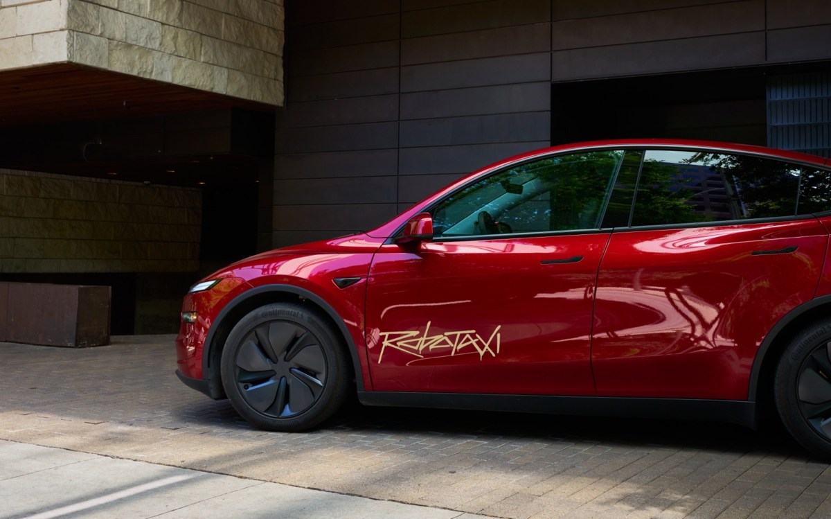 Tesla is about to launch its driver-less Cybercab service in Texas, but it doesn't look ready