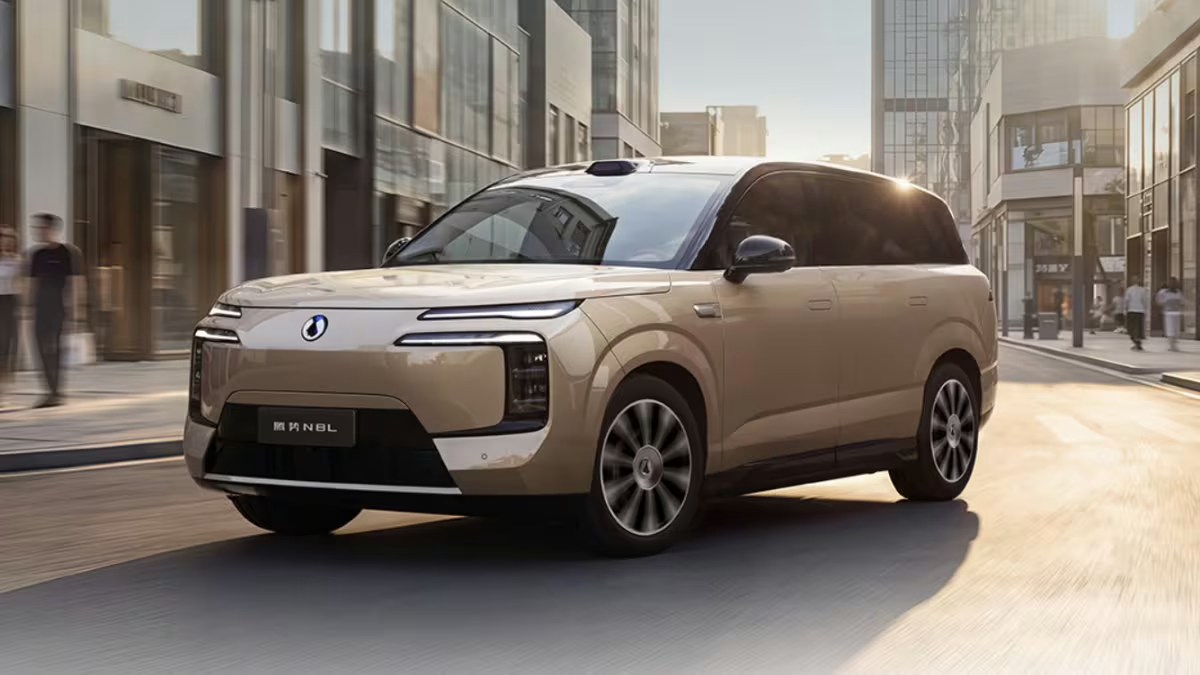 New Denza N8L comes with 130 kWh battery and 960-km range