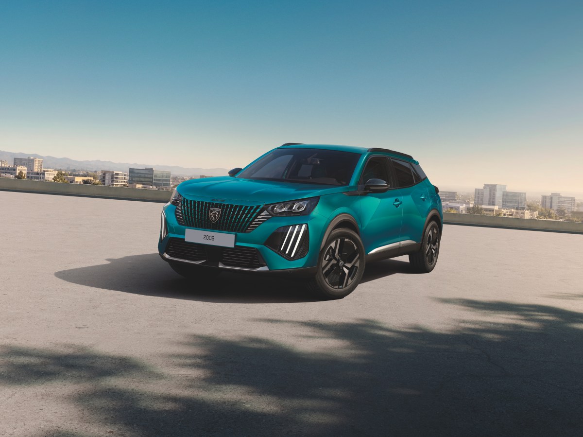 Peugeot 208 and 2008 ENVY edition get green paint, GT seats, and new prices