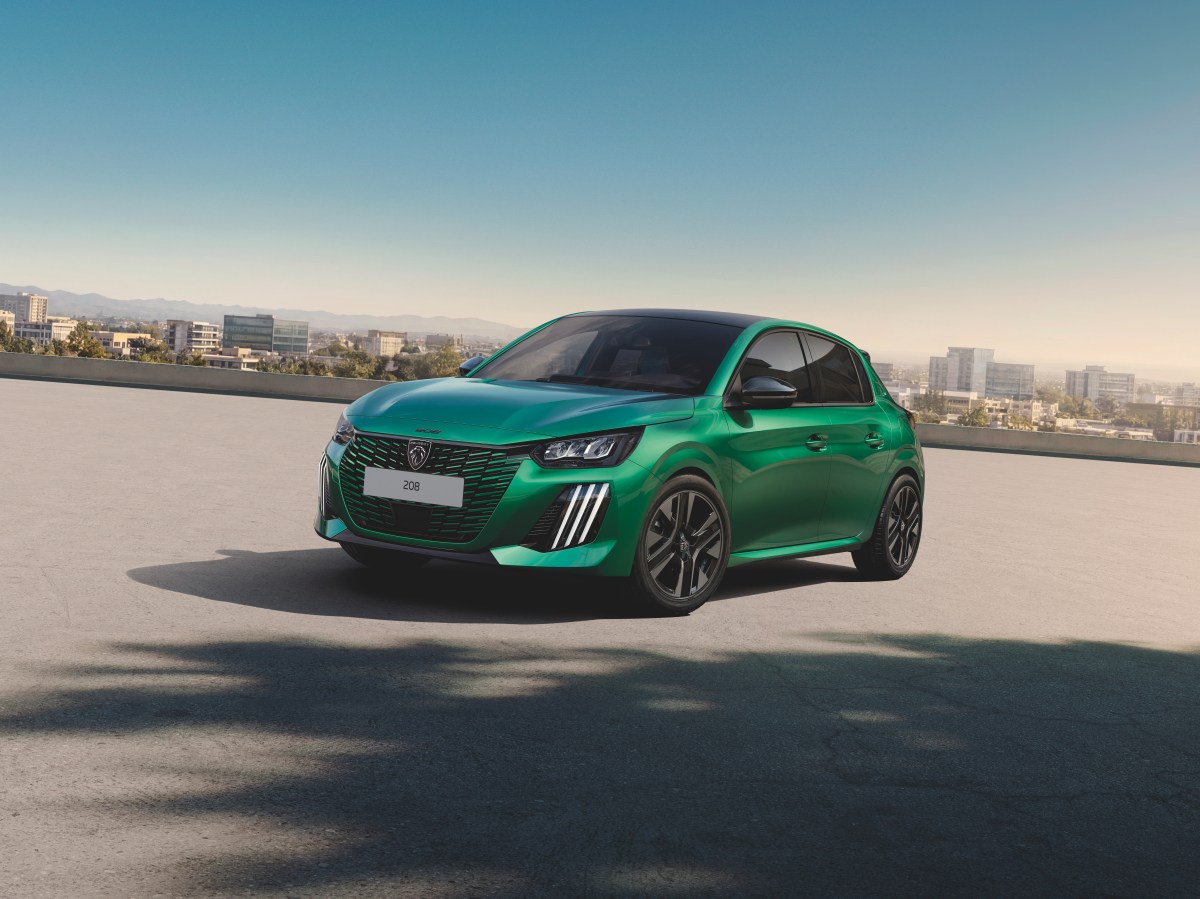 Peugeot 208 and 2008 ENVY edition get green paint, GT seats, and new prices