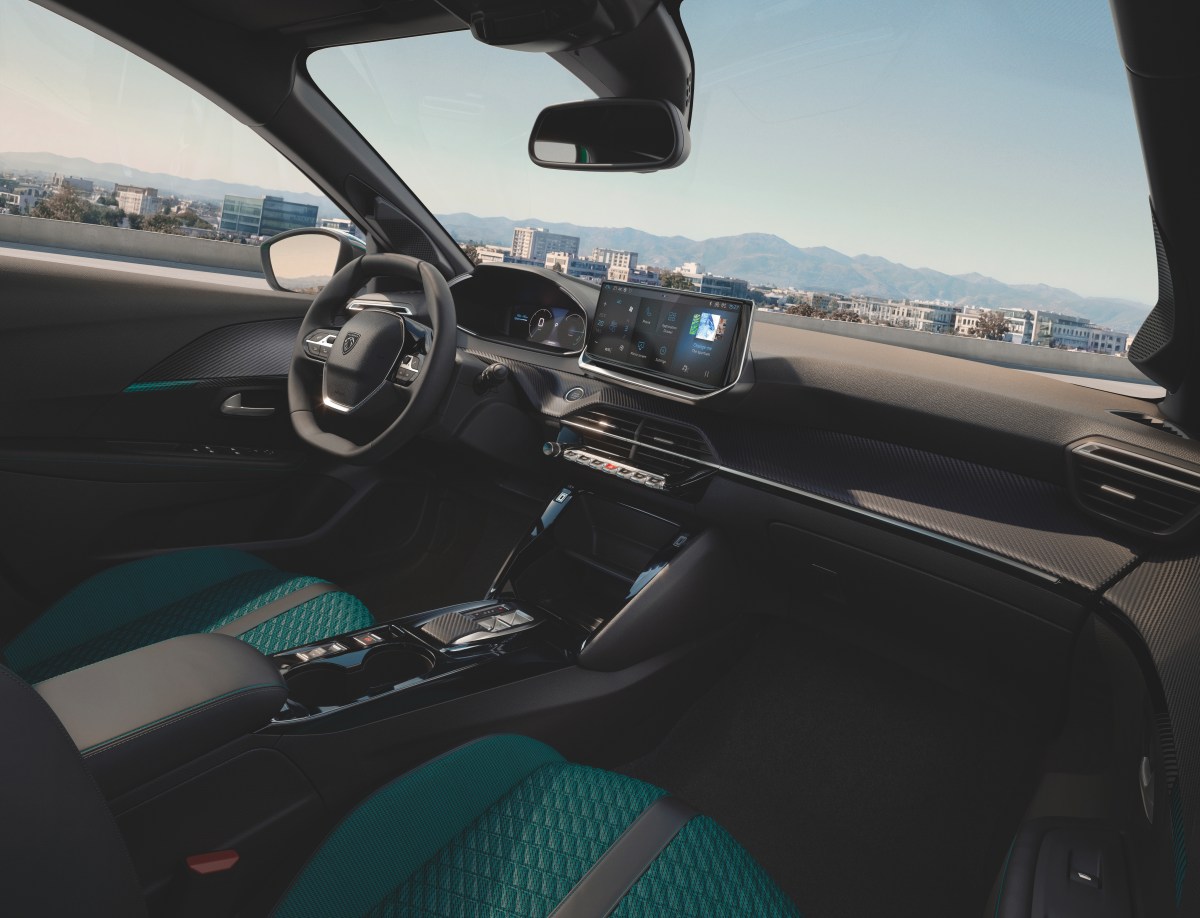 Peugeot 208 and 2008 ENVY edition get green paint, GT seats, and new prices