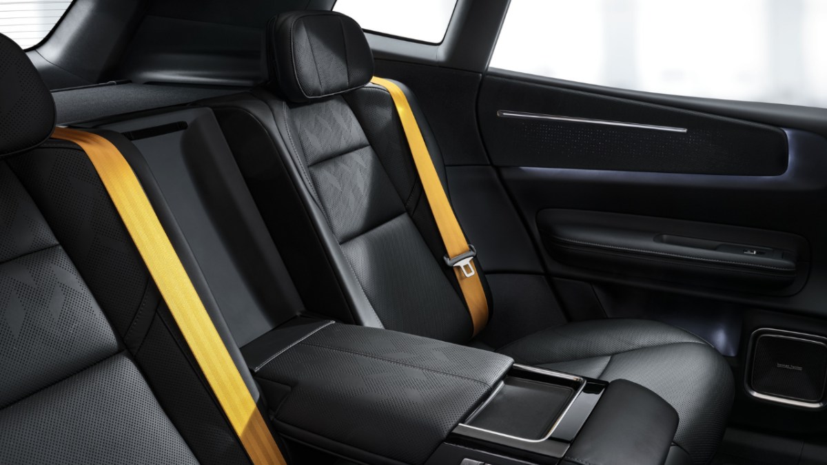 The rear window redemption - the cheaper, boxier Polestar 4 SUV cures Swedish stubbornness