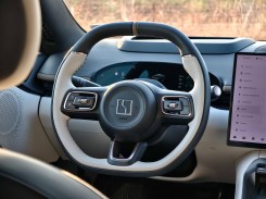 Zeekr 7GT Privilege AWD steering wheel and stalks