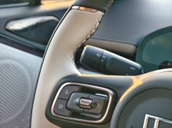 Zeekr 7GT Privilege AWD steering wheel and stalks